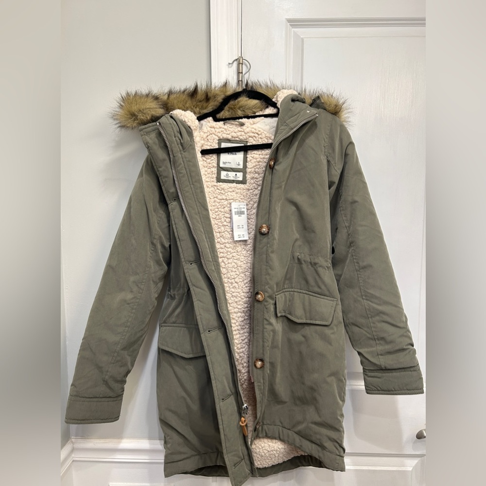 Abercrombie and Fitch water resistant insulated coat.